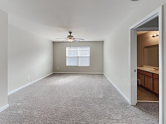 Foto del edificio - 197 Meadow Wood Rd