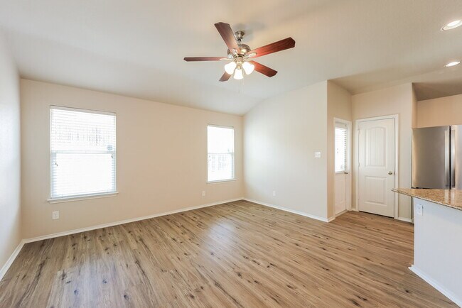 Building Photo - 7015 Pandora Way