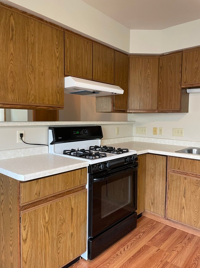 Foto del edificio - 6001 Lake Edge Rd
