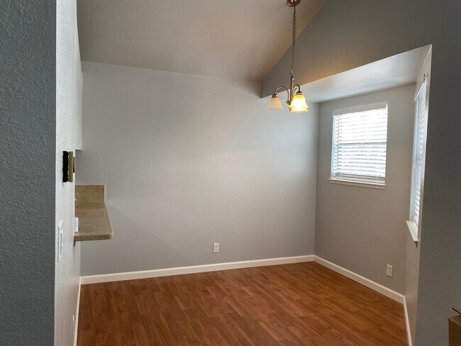 Building Photo - 47149 Male Ter