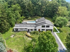 Building Photo - 5721 Kenmoor Rd