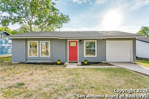 Building Photo - 816 Hickory Hill Dr