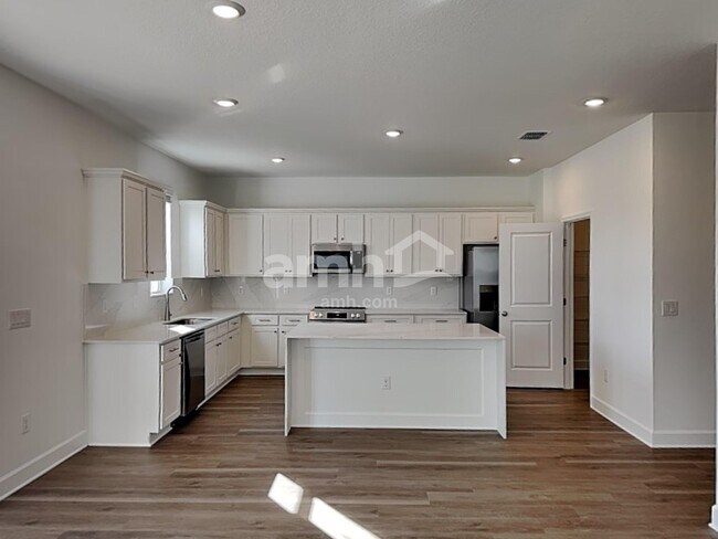 Foto del edificio - 2909 20th Ave W