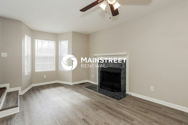 Foto del edificio - 4 Bedroom Pet-Friendly Home in Lithonia, G...