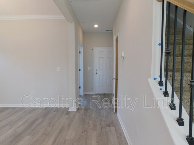 Foto del edificio - 288 Red Maple Loop