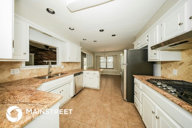 Building Photo - 9725 Pheasant Ln
