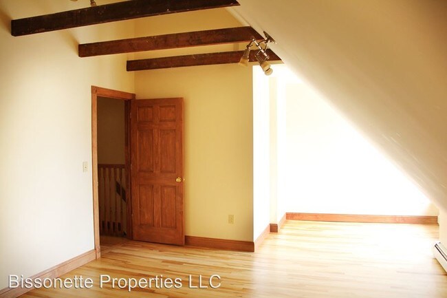 Foto del edificio - 46 N Champlain St