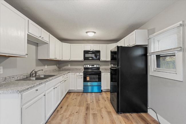 Foto del edificio - 818 Charlotte St