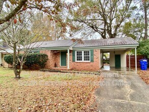 Building Photo - 7648 Hillview Ln