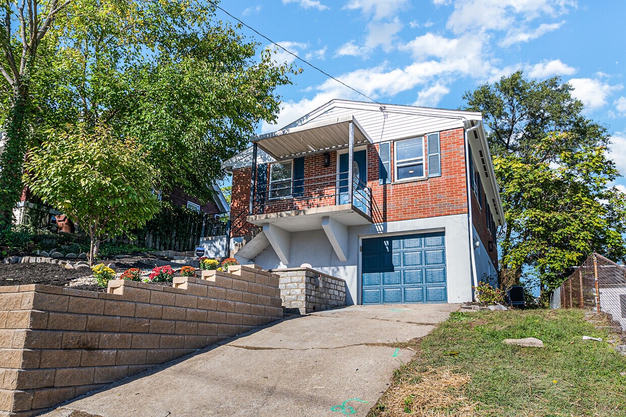 182 Main St, Newport, KY 41071 House for Rent in Newport, KY