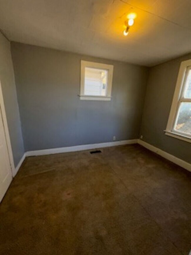 Foto del edificio - 658 E Louisiana St