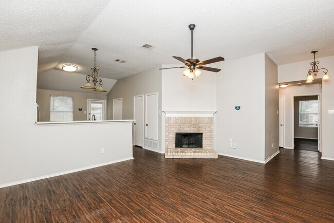 Foto del edificio - 3500 Lasso Rd