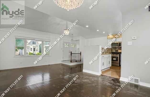 Foto del edificio - 524 E 89th Pl
