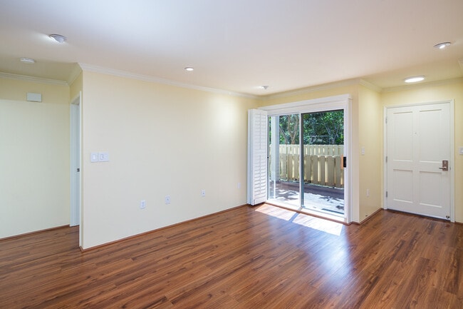 Building Photo - 94-522-522 Kupuohi St