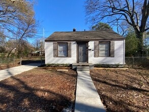 Building Photo - 1018 McEvers Cir