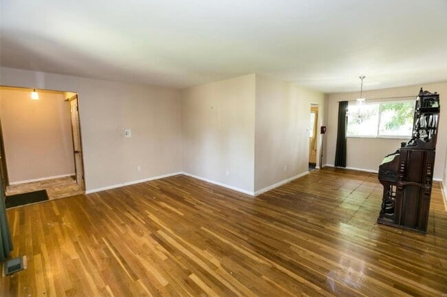 Foto del edificio - 2264 McKelvey Rd