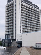 Building Photo - 33 Erie Av