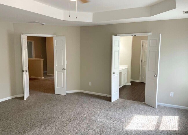 Foto del edificio - 5140 Fieldstone View Cir