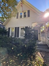 Building Photo - 505 Caroline St