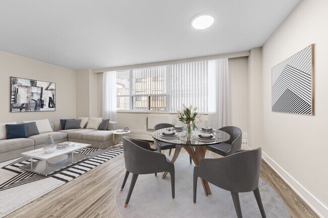 Photo du bâtiment - 650 Eglinton Avenue West