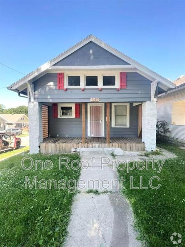 North India Mound Apartments for Rent with Hardwood Floors Kansas