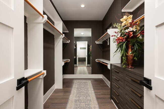 Foto del edificio - 917 Thompson St