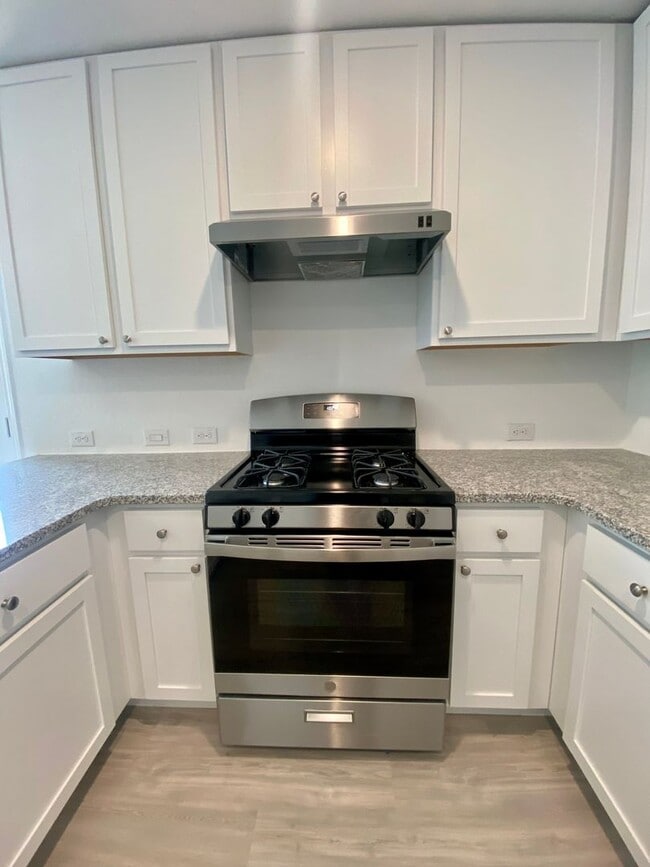 Building Photo - CULEBRA /1604 AREA ** $1595/Month**