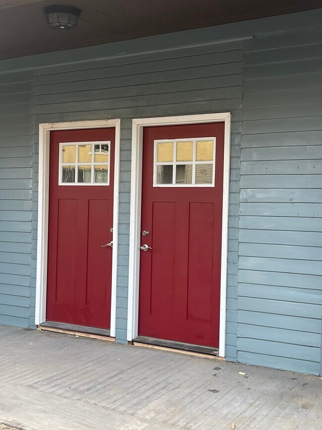 Main entrance - 1326 Pittston Ave
