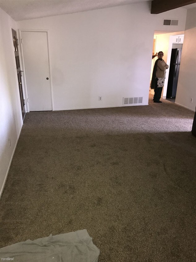 Foto principal - 2750 Donner Ave