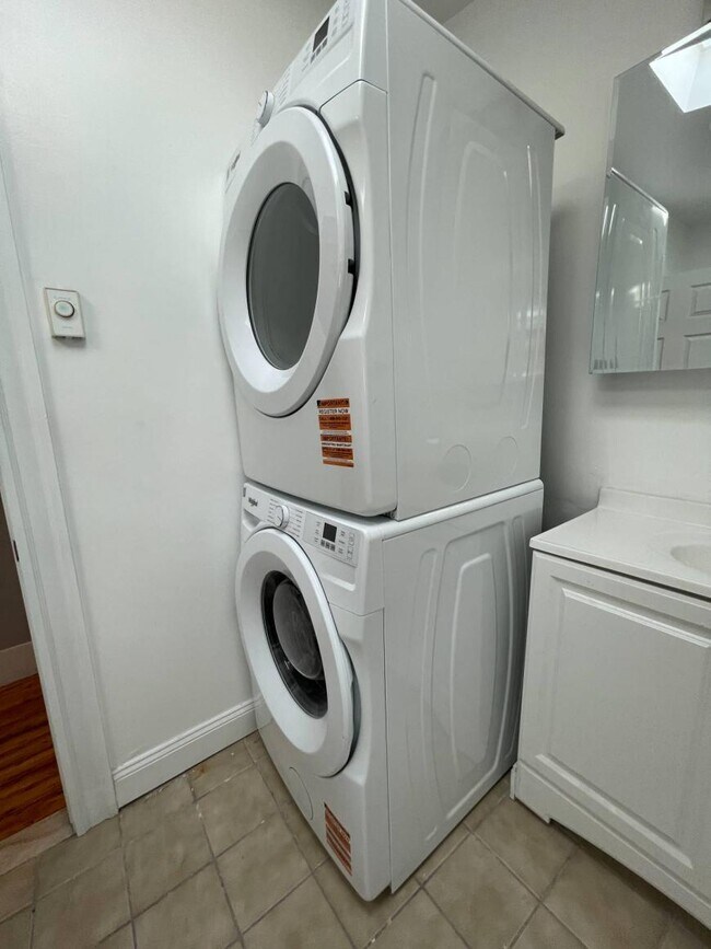 Foto del edificio - 2.0 bedroom in Somerville Massachusetts 02144