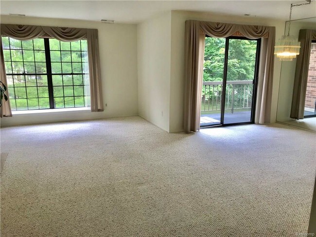 Foto del edificio - 29825 Indian Trail
