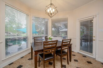Building Photo - 70 N Skyflower Ct