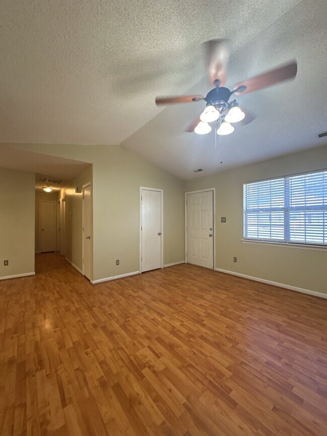 Foto del edificio - 2910 Norbrick St