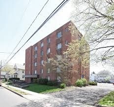 Primary Photo - 127 Grand St