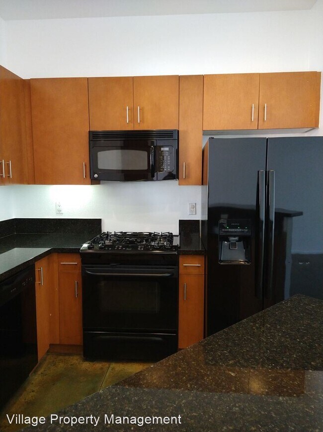 Building Photo - 2 br, 2.5 bath House - 265 Sandy Point Trail