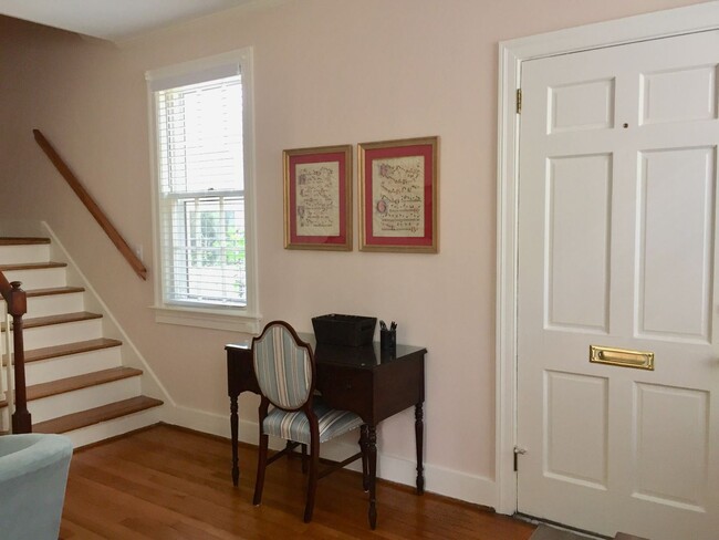 Building Photo - 1 br, 1 bath House - 65 1/2 Lenwood Blvd.