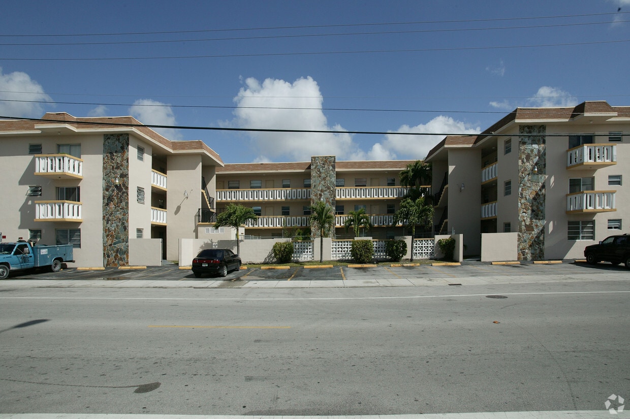 Building Photo - Sunside Apartments