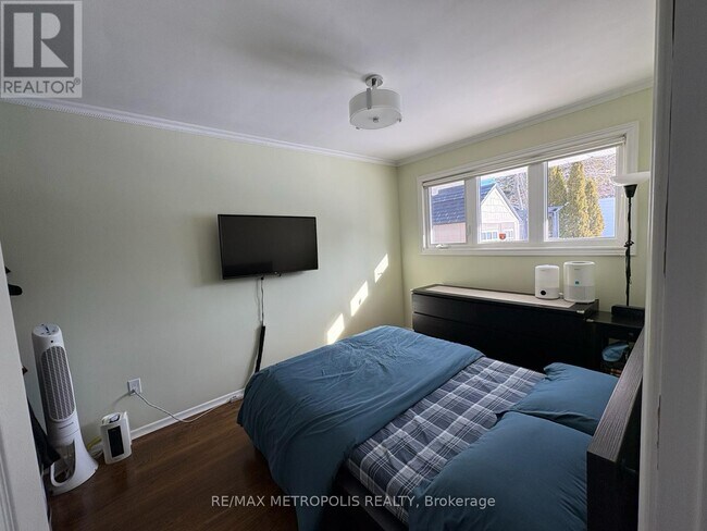 Building Photo - 129 Briar Ct