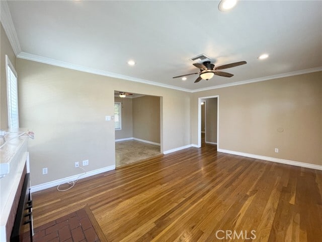 Foto del edificio - 10228 N Benson Ave
