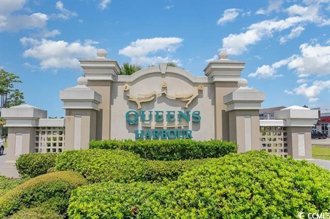 Building Photo - Dive Into Your New Oasis!