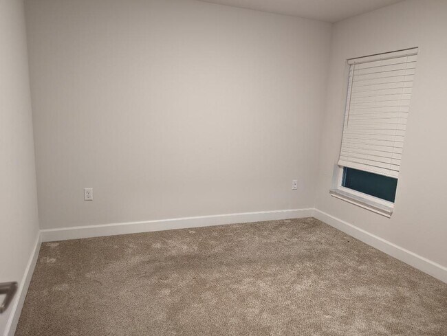 Foto del edificio - 5842 NW Cullom Cir