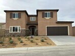 Foto principal - Charming House featuring 5 beds/3 baths Av...