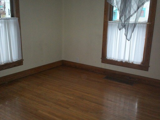 Building Photo - 1011 W Powers St