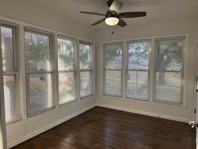 Foto del edificio - 417 SW 24th St