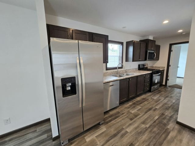 Building Photo - 365 Brutus Dr
