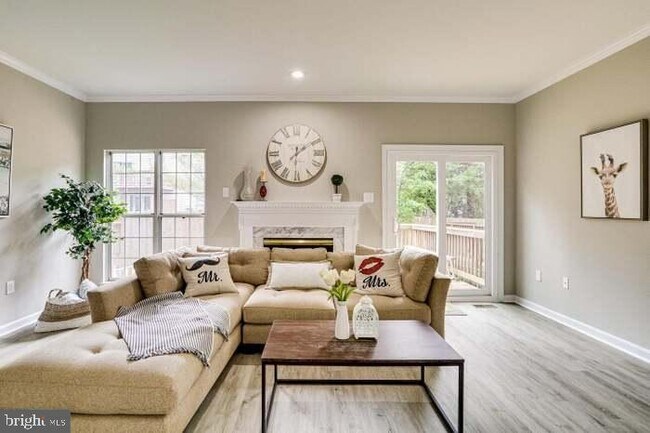 Foto del edificio - 2111 Cambridge Park Ct