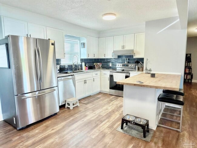 Building Photo - 10775 Jolyne Cir