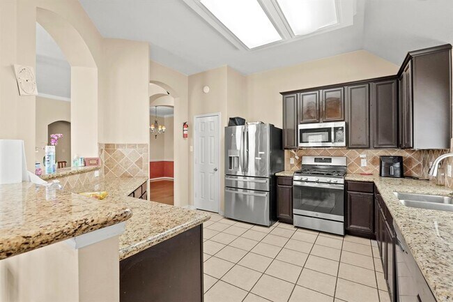 Building Photo - 3106 Valley Ct