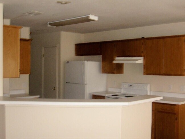 Building Photo - 9623 Sugar Hill Dr