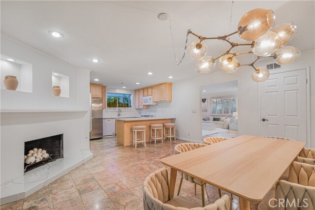 Building Photo - 6914 McLaren Ave